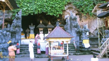 goa, lawah, goa lawah, bali, goa lawah bali, bat cave, bali bat cave, places, places of interest