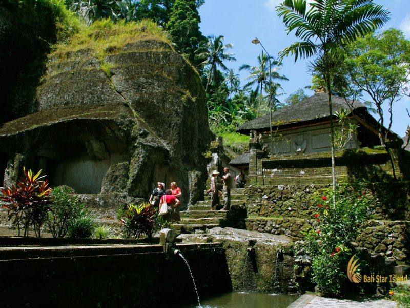 stone entrance, gunung kawi, bali, gianyar, temples, archaeological sites, places to visit