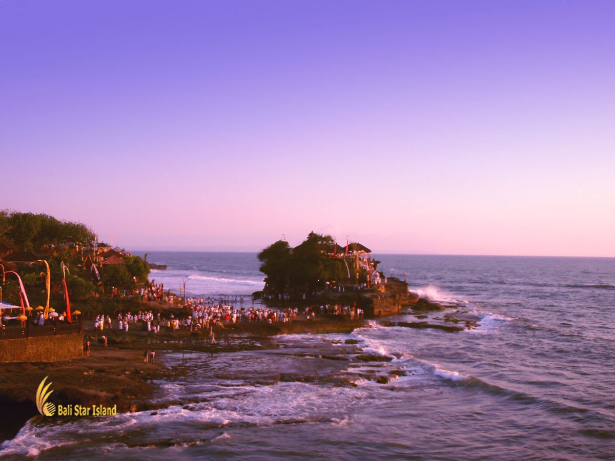 Tanah Lot Temple, Bali's Temple on Rock - Spectacular Sunset
