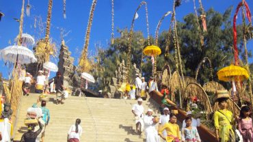 bali, temple, Hindus, bali temple, Hindus temple, temple in bali, balinese temple, bukit penulisan, penulisan temple, puncak penulisan, puncak penulisan temple, tourist destination, place of interest, temple ceremony