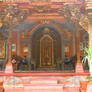 balinese, decorations, ubud, bali, palace, ubud palace, puri saren, tourists, destinations, tourist destinations, uniqueness