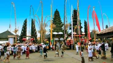 ulun danu, batur, bali, kintamani, temples, ulun danu batur, batur temple, kintamani bali, places, places to visit, bali places to visit