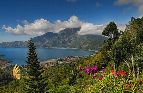 Kintamani Bali is one of the famous tourist destination in Bali Island featured by active Batur Volcano and Lake. The area of north-eastern Bali at the Mount Batur caldera, and which encompasses Penelokan, Toya Bungkah, Batur, Kedisan, Abung, Songan and Kintamani villages. Kintamani, Batur and Penelokan villages sit on the rim of the huge Batur caldera about 1,500 meters above sea level. More than that, Kintamani offer dramatic views of the active volcano Mount Batur and serene Lake Batur.
