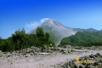 volcanic dust, merapi, kaliadem, volcano, merapi volcano, yogyakarta, places of interest, places to visit, yogyakarta places of interest