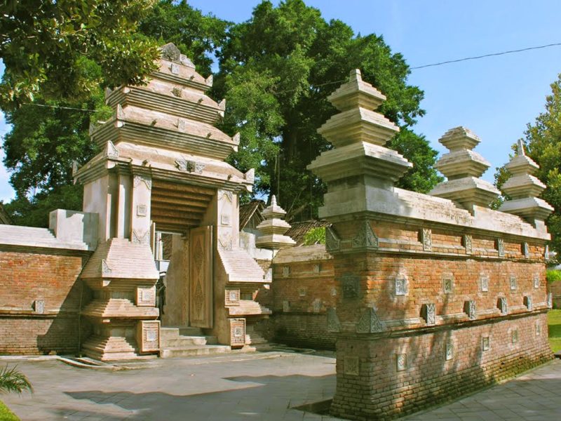 entrance gateway, kotagede, kote gede, yogyakarta, silversmith, silvers, handicraft, kotagede yogyakarta, places to visit, yogyakarta places to visit