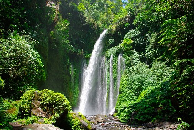 Day-6 : Transfer to Lombok then Trekking to the biggest waterfalls
