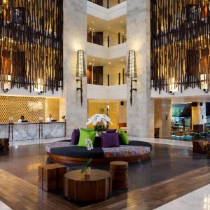 holiday inn resort, holiday inn resort benoa, tanjung benoa resort, holiday inn benoa lobby area, lobby area