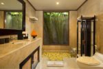 barong,barong resort,barong resort and spa, barong resort deluxe pool villa bathroom