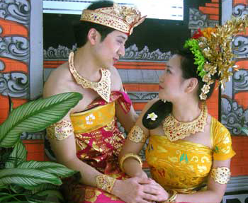 Day-2 : Balinese Costume photo - 2Hours Spa treatment the Uluwatu Kecak dance show