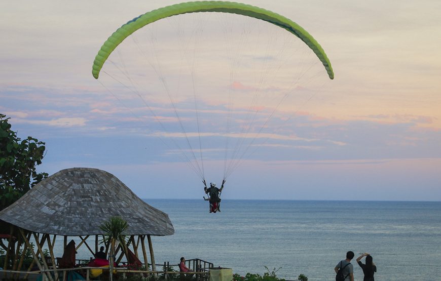 Paragliding Bali – Free Flying over the ocean