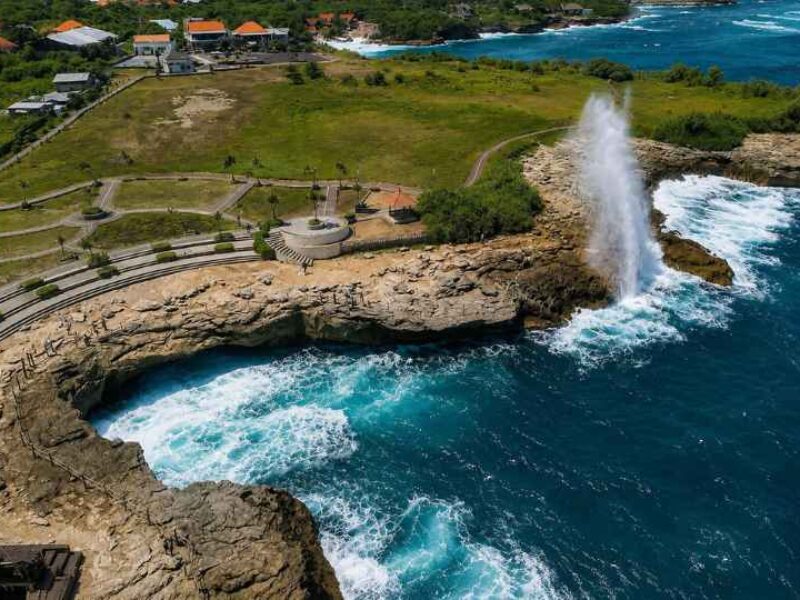 Devil's Tears, Devil's Tears Bali, Nusa Lembongan Tourist Attraction, Nusa Lembongan Attractions, Bali Coastal Attraction, Nusa Lembongan Sunset Spot, Devil's Tears Viewpoint, Things to Do in Nusa Lembongan, Bali Star Island