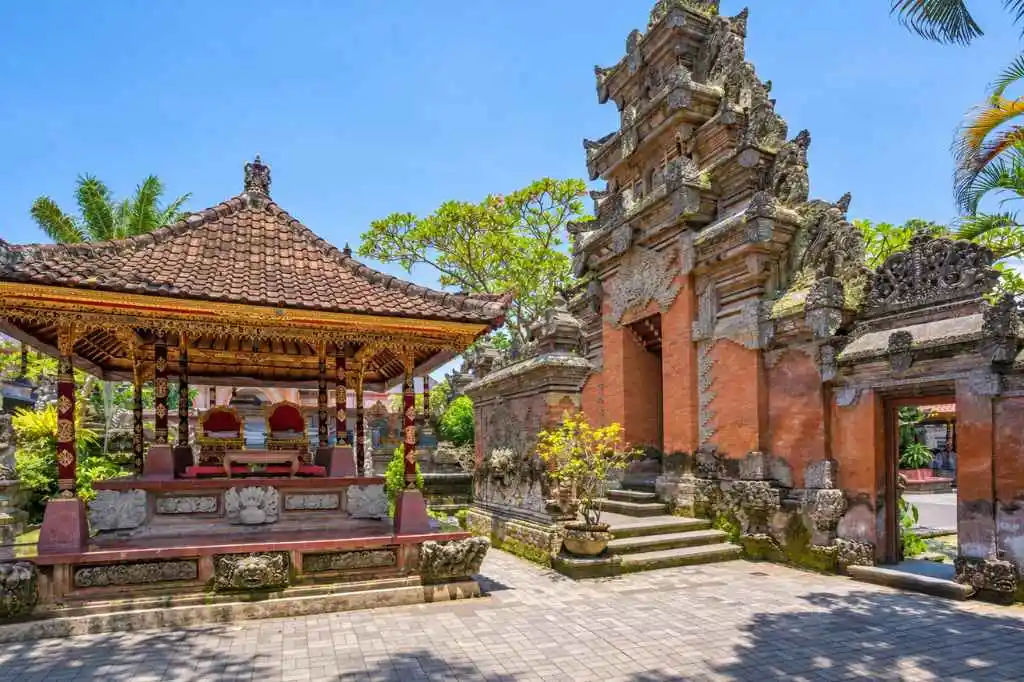 Traditional courtyard at Ubud Palace during the Ubud Tour